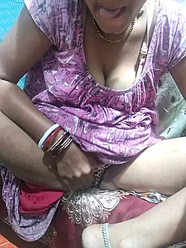 Snapshot of Sexy_kiran002 chatting on March 21, 3:48 pm Sexy kiran002 online show from March 21, 3:48 pm