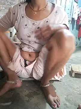 Snapshot of Sexy_kiran002 chatting on March 29, 1:16 am Sexy kiran002 online show from March 29, 1:16 am