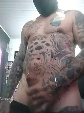 Snapshot of Focatattoo chatting on May 18, 2:34 pm Focatattoo online show from May 18, 2:34 pm