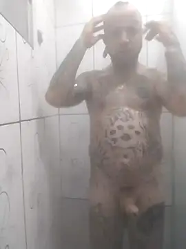 Snapshot of Focatattoo chatting on June 19, 11:08 pm Focatattoo online show from June 19, 11:08 pm