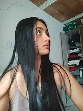 cynliu online show from July 18, 8:23 pm