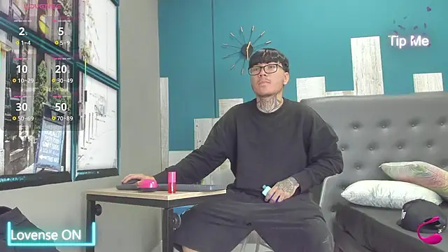 noah west19 online show from February 2, 12:37 pm