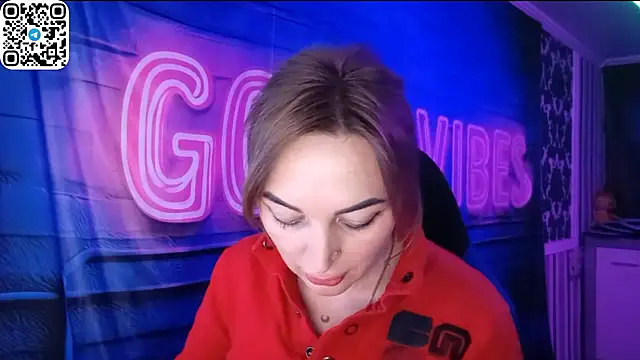 Snapshot of Vellora_ chatting on February 24, 7:12 pm Vellora online show from February 24, 7:12 pm