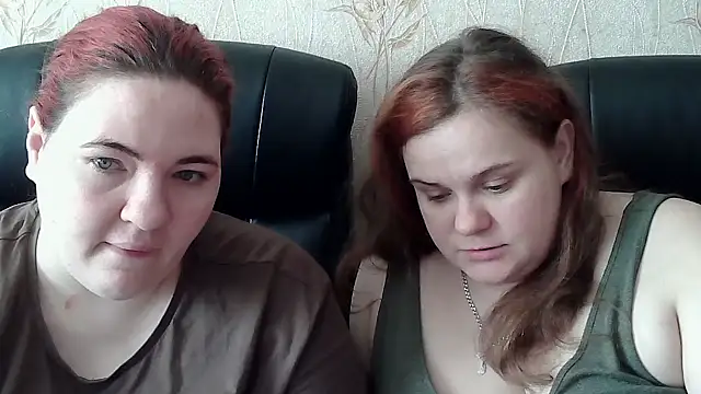 HollyXXXEva online show from February 9, 9:13 am