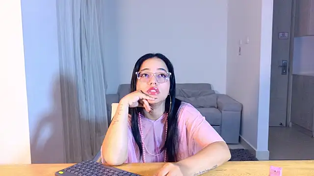 AntonellaBons online show from July 5, 4:41 am