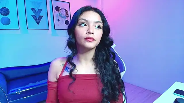 Maddie T18 online show from March 24, 11:26 am