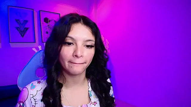 Maddie T18 online show from June 8, 11:32 am