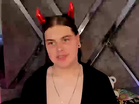 leenox nexus online show from February 4, 9:42 pm