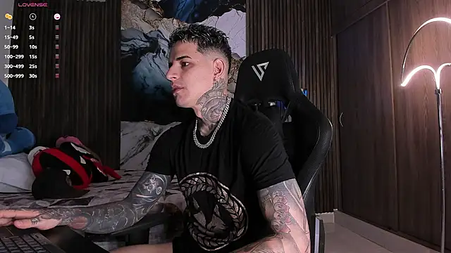 trisstann  online show from March 13, 4:24 pm