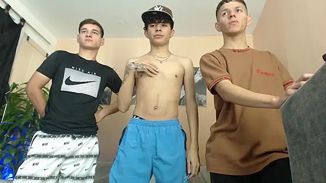 DesiresOfOlympus  online show from February 2, 10:30 pm