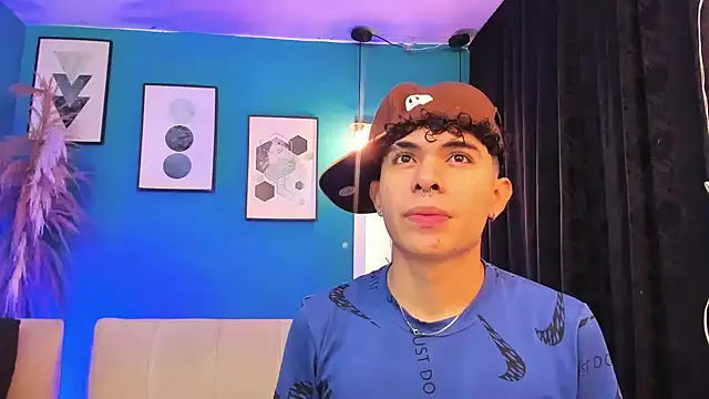 DesiresOfOlympus  online show from February 8, 12:08 pm