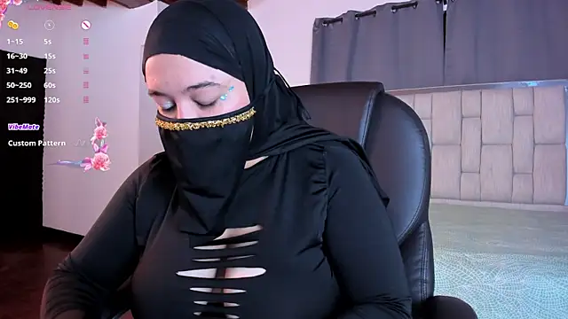 Snapshot of basima_haik chatting on March 11, 2:50 am basima haik online show from March 11, 2:50 am