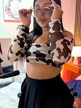 mary luckaysha  online show from February 7, 7:39 pm