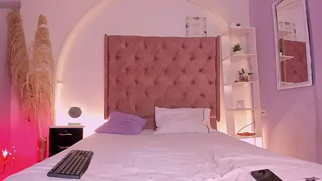 Lia Passion online show from March 8, 8:12 pm