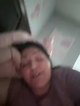 Snapshot of chrissyde chatting on March 28, 8:30 pm chrissyde online show from March 28, 8:30 pm