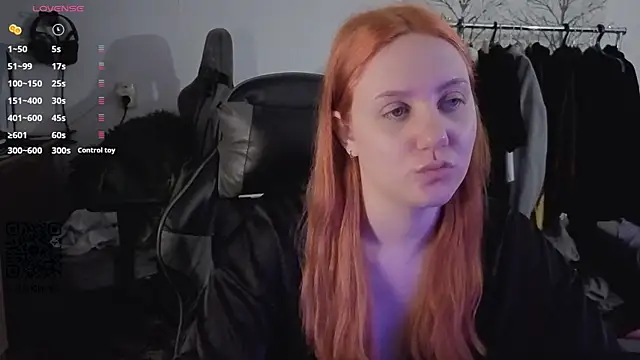 Snapshot of Holy_Kveta chatting on April 8, 3:06 am Holy Kveta online show from April 8, 3:06 am
