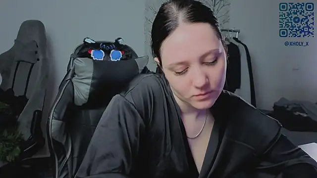 Snapshot of Holy_Kveta chatting on May 1, 3:11 am Holy Kveta online show from May 1, 3:11 am