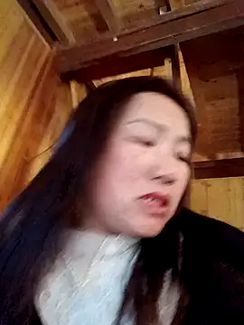 Snapshot of quynhbupbe11 chatting on February 6, 9:23 am quynhbupbe11 online show from February 6, 9:23 am