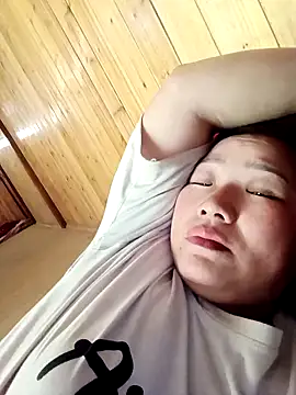 Snapshot of quynhbupbe11 chatting on February 7, 5:11 am quynhbupbe11 online show from February 7, 5:11 am