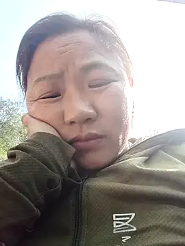 Snapshot of quynhbupbe11 chatting on March 3, 3:56 am quynhbupbe11 online show from March 3, 3:56 am