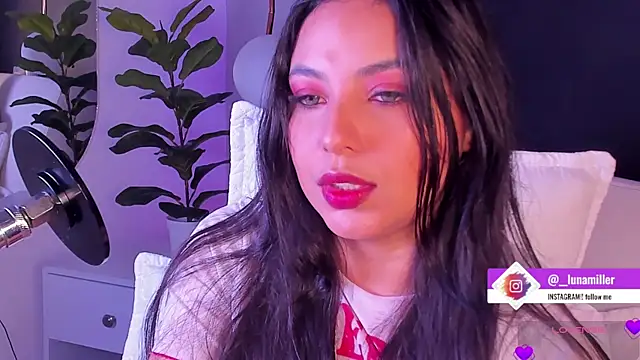 lunamiller 01 online show from July 23, 10:46 am