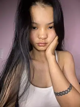 siting00 online show from February 2, 8:24 am