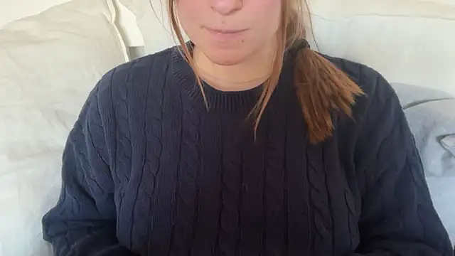 Snapshot of Lucyschickt chatting on April 15, 5:09 pm Lucyschickt online show from April 15, 5:09 pm
