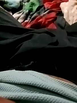 Snapshot of elburrotio chatting on March 19, 1:48 pm elburrotio online show from March 19, 1:48 pm