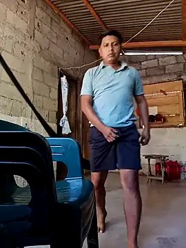 Snapshot of elburrotio chatting on April 3, 5:55 pm elburrotio online show from April 3, 5:55 pm