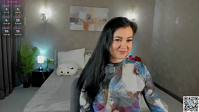 Snapshot of Monika_Martinezz chatting on April 20, 4:04 am Monika Martinezz online show from April 20, 4:04 am