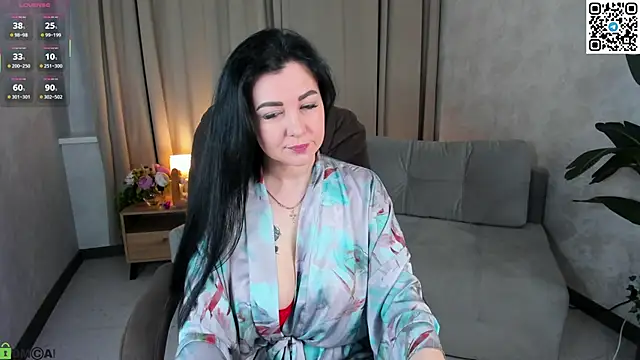 Snapshot of Monika_Martinezz chatting on April 24, 4:04 am Monika Martinezz online show from April 24, 4:04 am