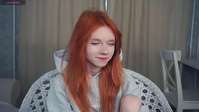 TarynPalek online show from February 8, 6:06 am