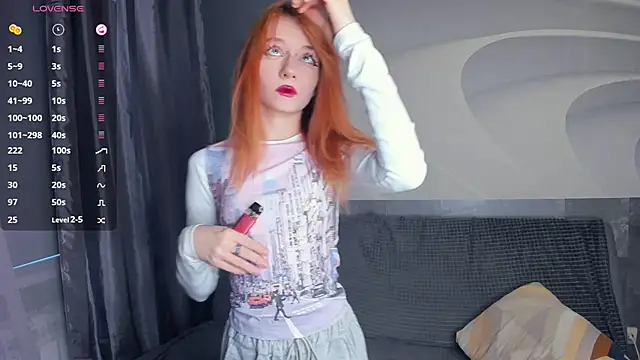 TarynPalek online show from May 31, 7:48 am