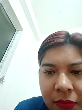 Elie Hallway online show from February 24, 7:01 pm