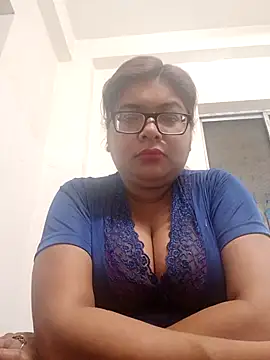 Elie Hallway online show from March 7, 6:49 pm