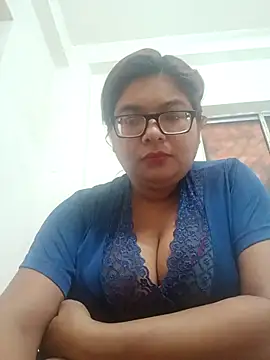 Elie Hallway online show from March 23, 4:49 am