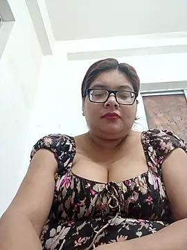 Elie Hallway online show from March 28, 8:03 am