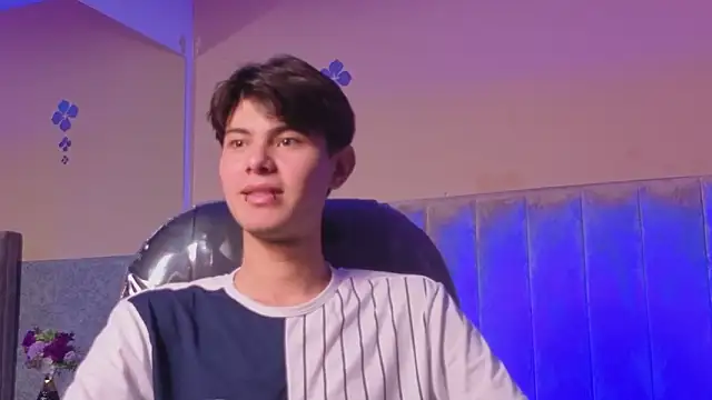 Derek Sinn online show from March 3, 7:53 pm