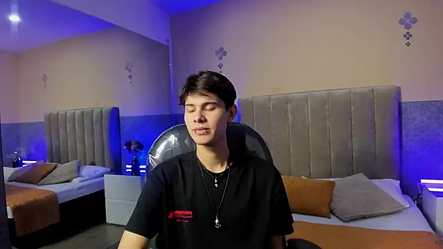 Derek Sinn online show from March 12, 4:57 pm