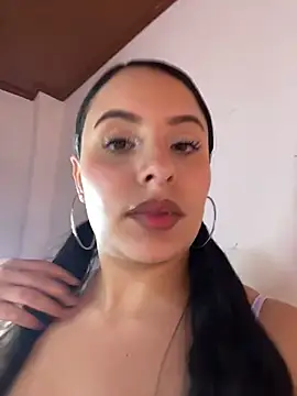 andrea-vega online show from February 10, 6:45 pm