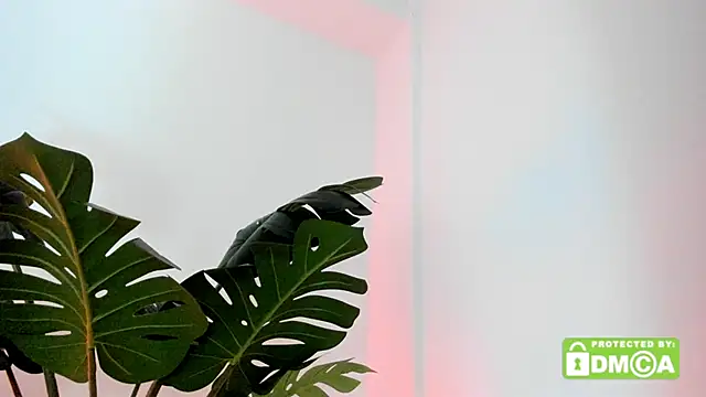 Snapshot of lovesweetash chatting on March 16, 12:53 pm lovesweetash online show from March 16, 12:53 pm