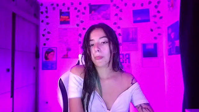 IvyStone  online show from April 15, 1:34 am