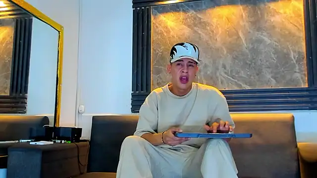 Dominic 26 online show from March 1, 8:11 pm