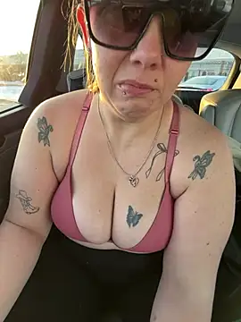 lickablelynn87 online show from February 5, 1:16 pm