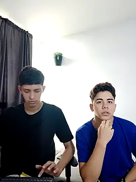 Jeunes Grossieres online show from February 2, 5:44 pm