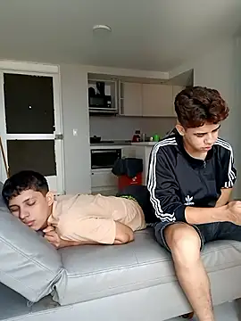 Jeunes Grossieres online show from February 5, 7:40 pm