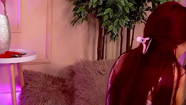 CrystalRedd online show from March 4, 5:13 am