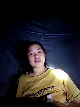 Jyllyy online show from February 1, 7:45 pm