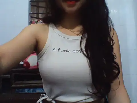 Snapshot of NinaKey chatting on March 27, 3:12 pm NinaKey online show from March 27, 3:12 pm