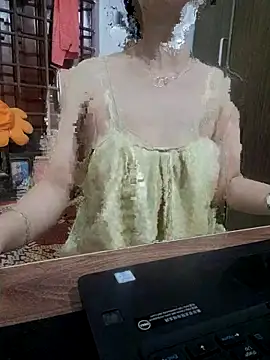 NinaKey online show from August 1, 3:55 pm